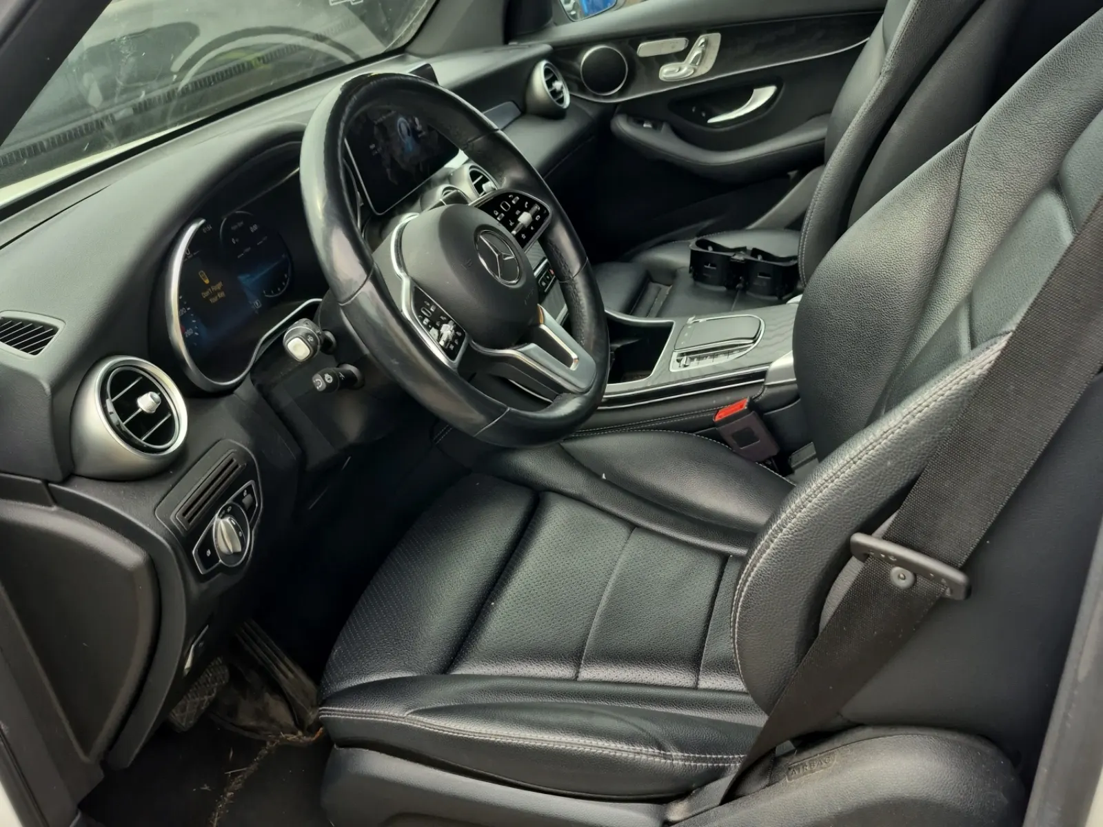 Front Interior Photo