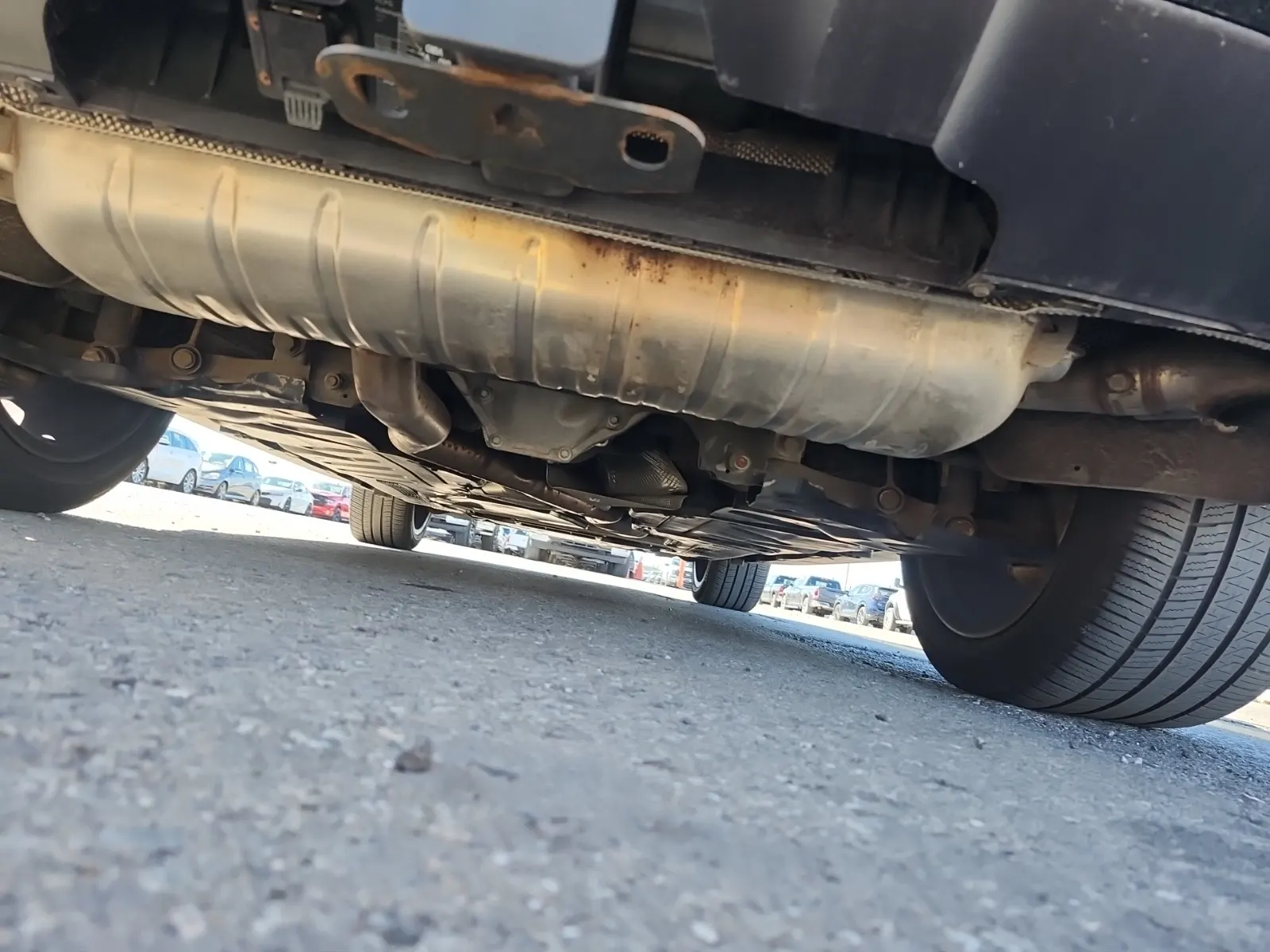 Undercarriage - Rear Photo
