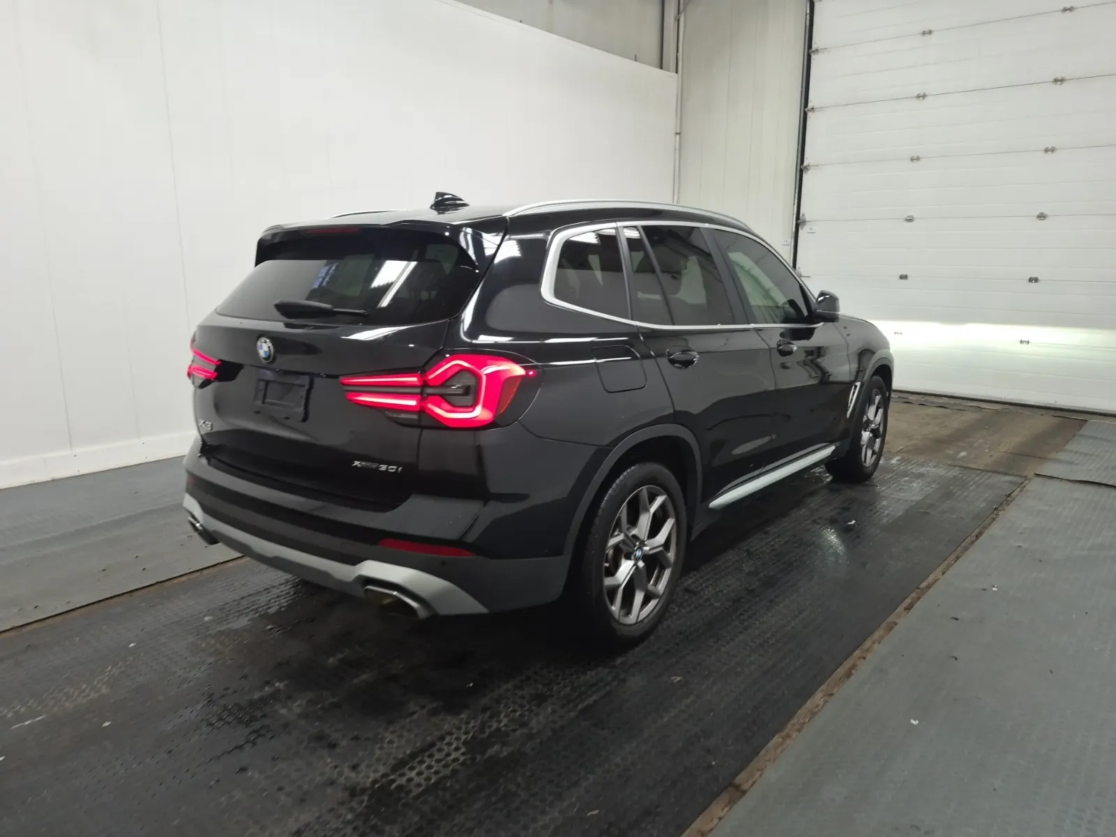 Passenger Rear 3/4 Photo