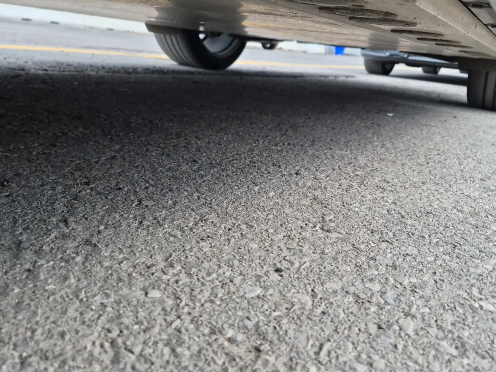 Undercarriage - Driver Photo