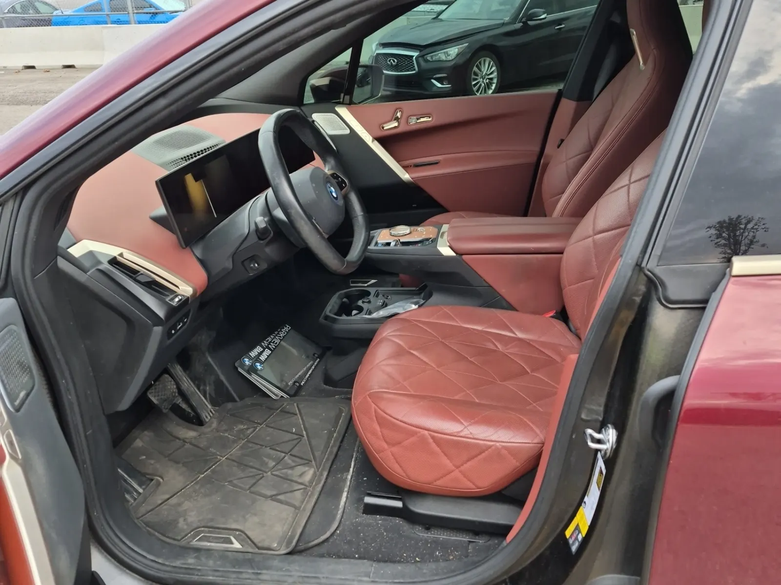 Front Interior Photo