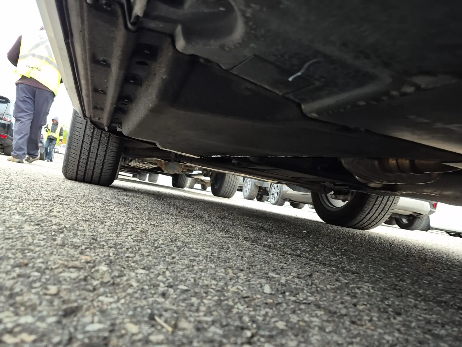 Undercarriage - Driver Photo