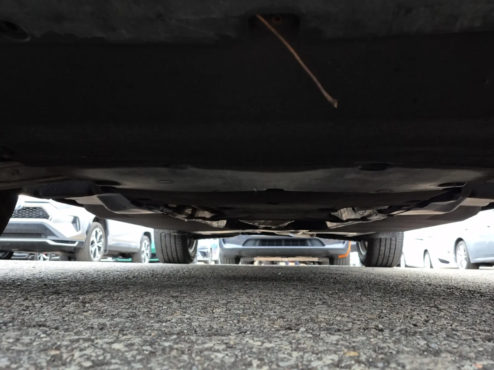 Undercarriage - Front Photo