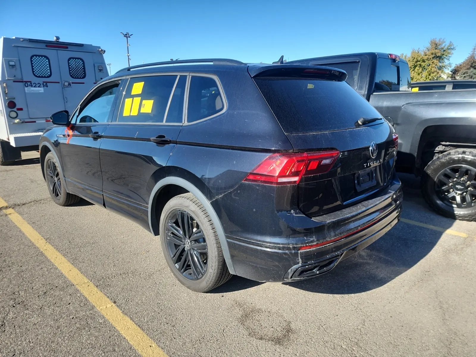 Driver Rear 3/4 Photo