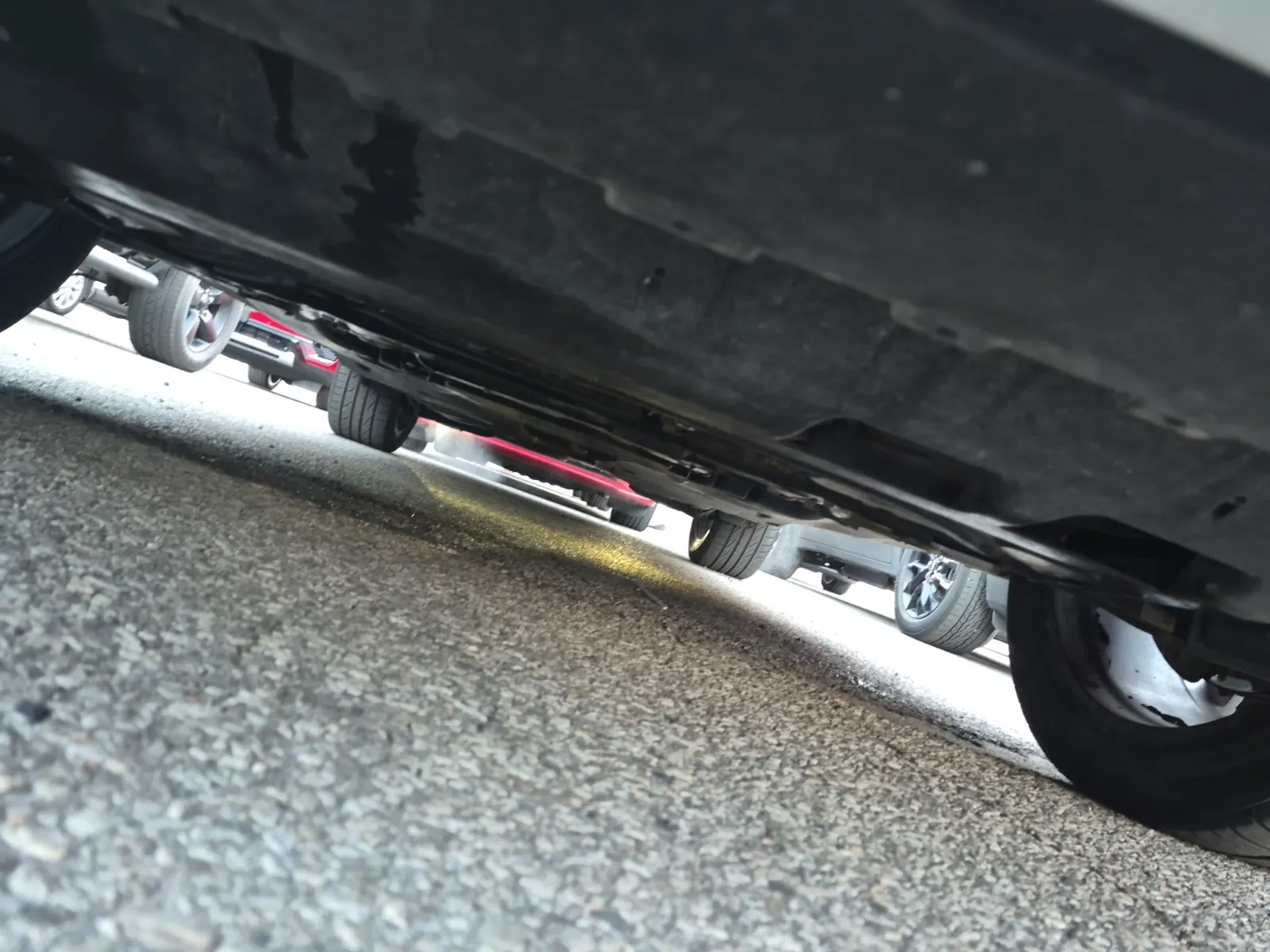 Undercarriage - Front Photo