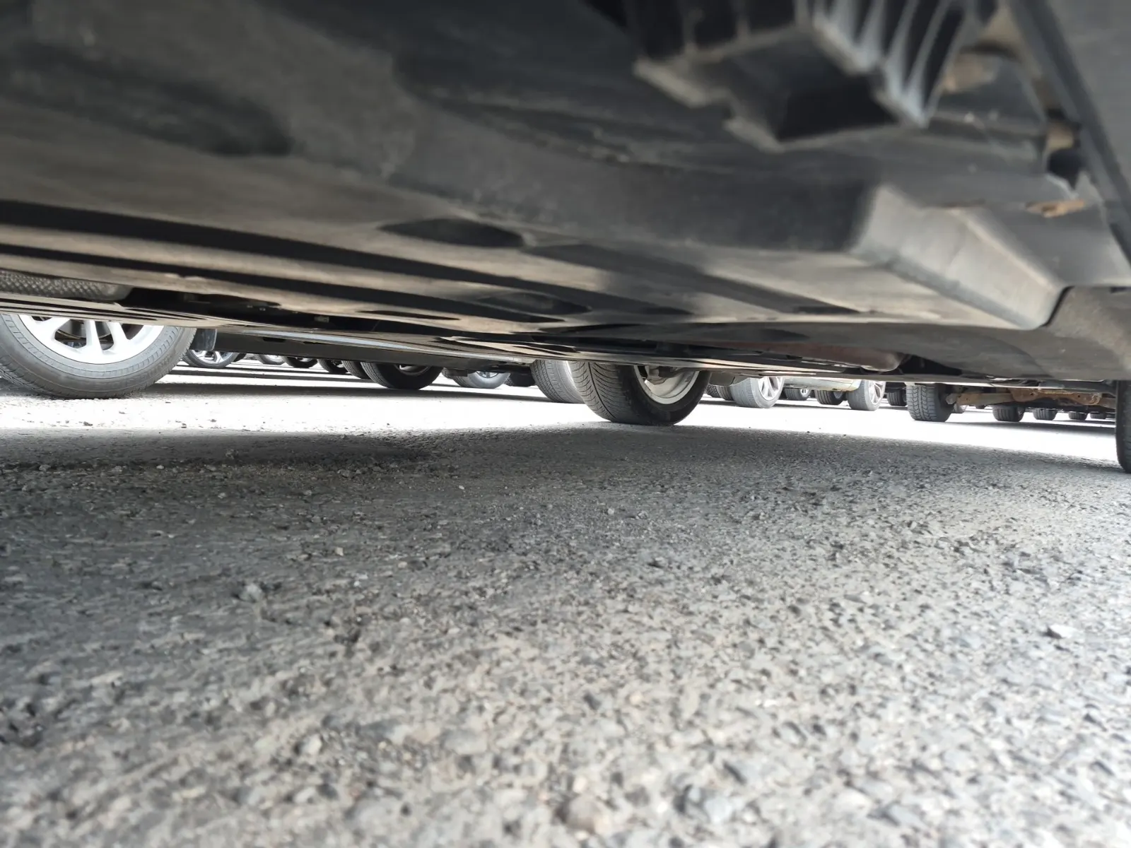 Undercarriage - Passenger Photo