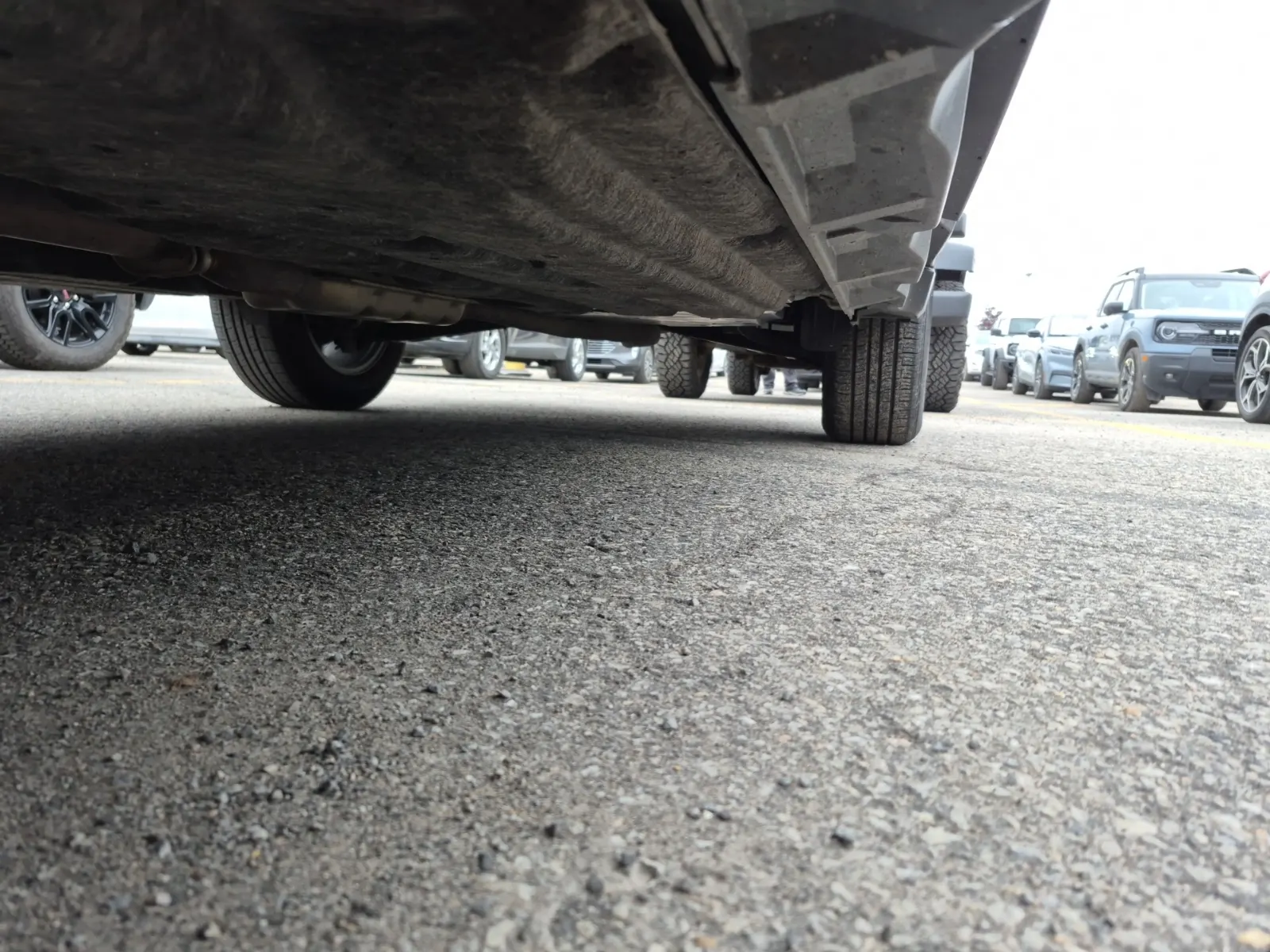 Undercarriage - Driver Photo