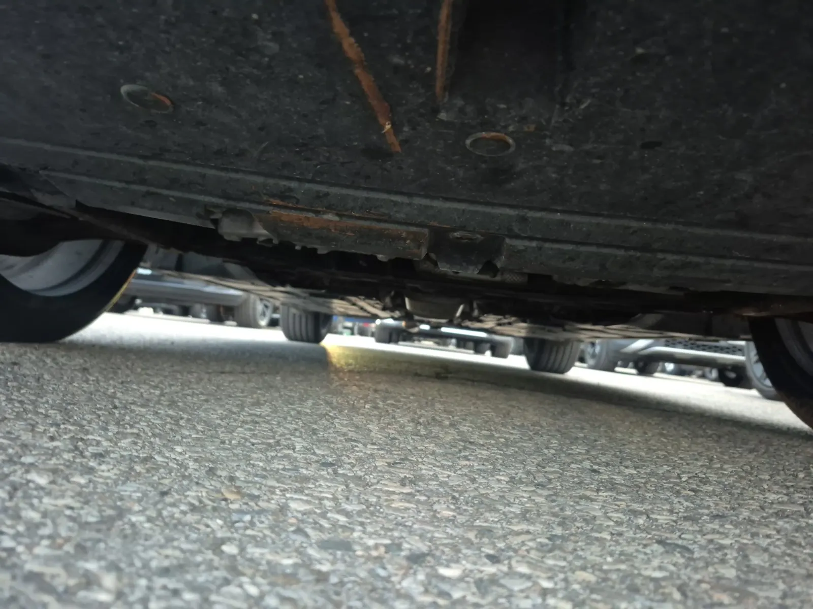 Undercarriage - Front Photo
