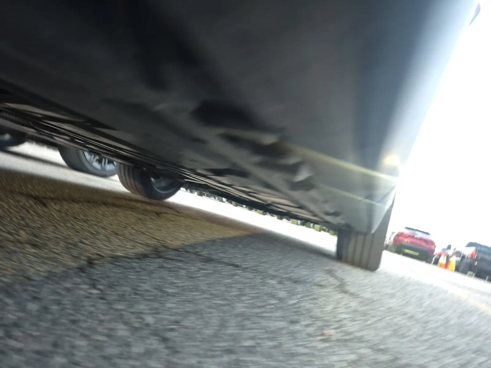 Undercarriage - Passenger Photo