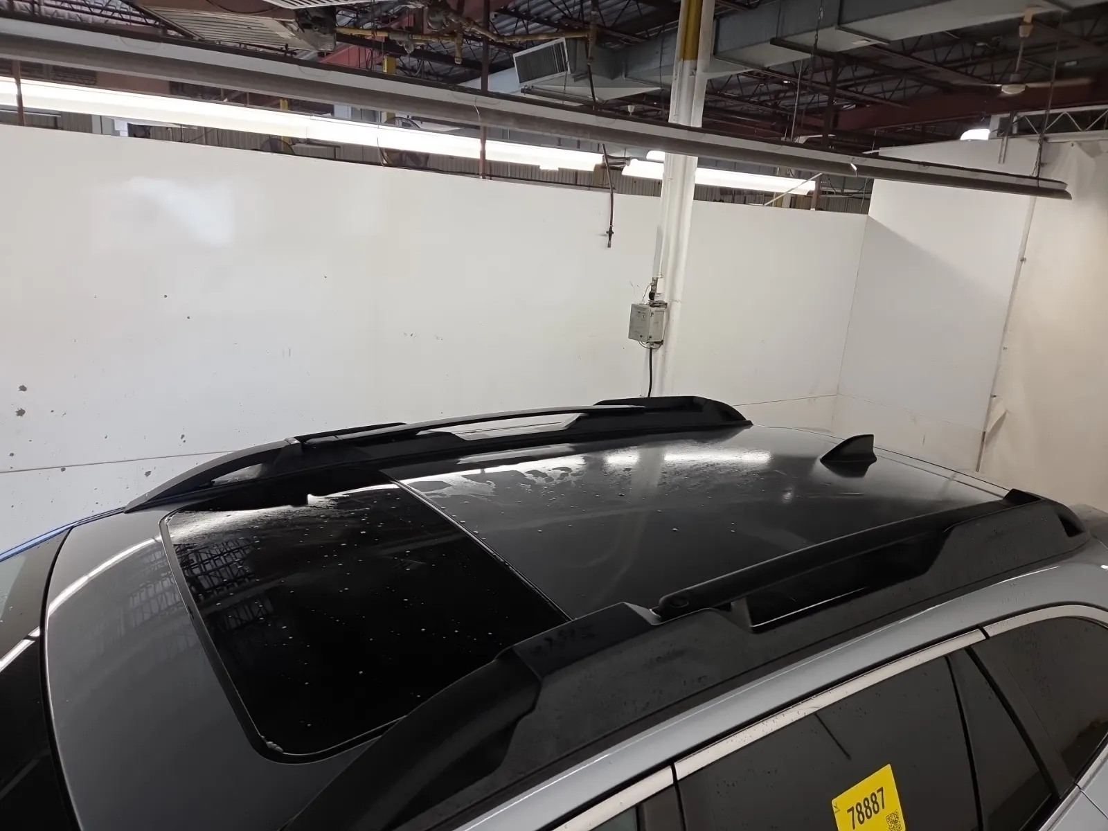 Exterior Roof Photo