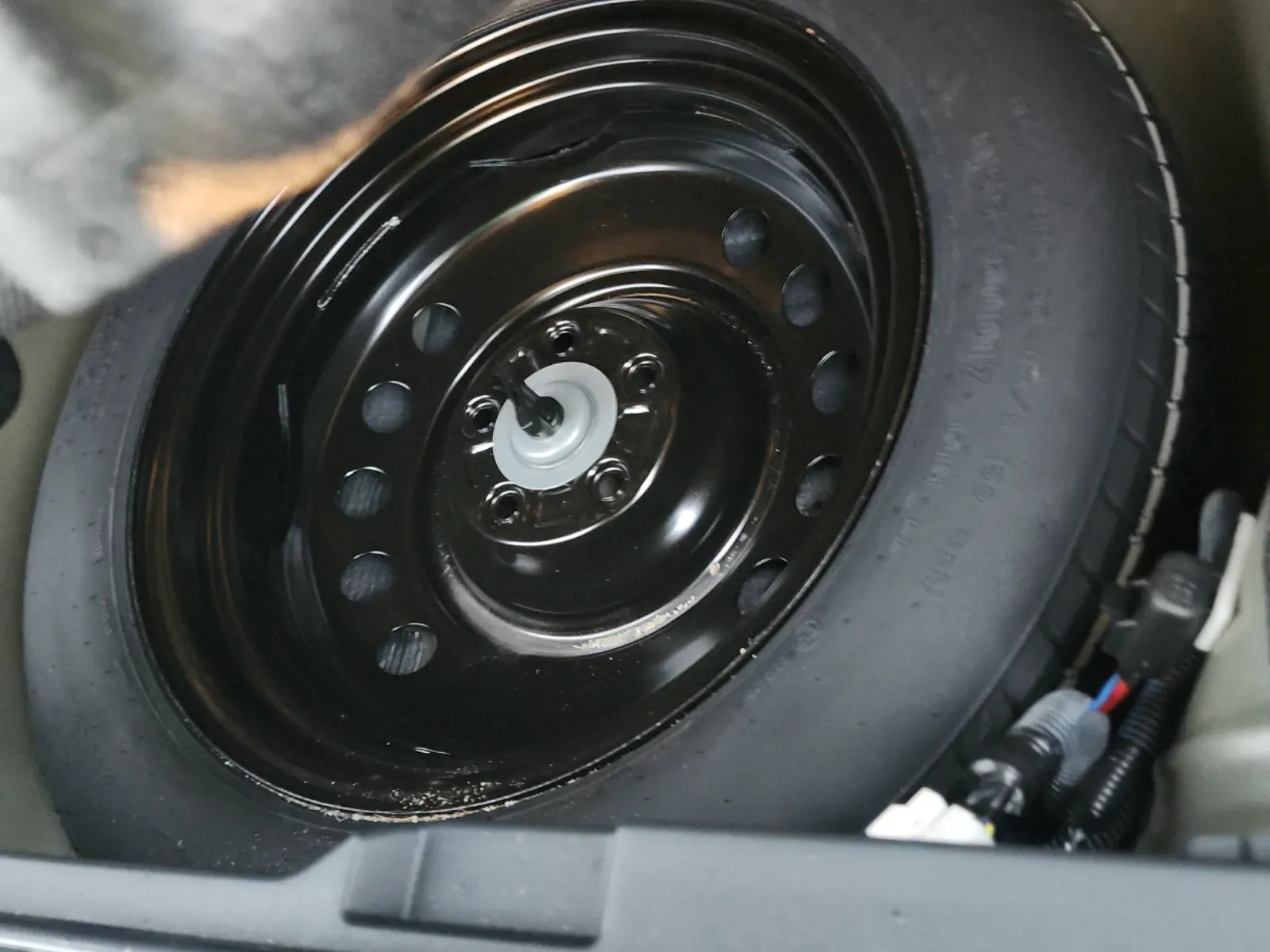 Spare Tire & Wheel Photo