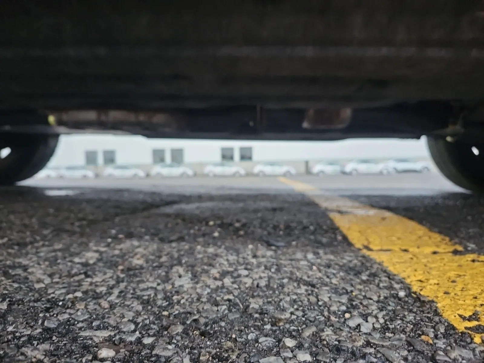 Undercarriage - Passenger Photo