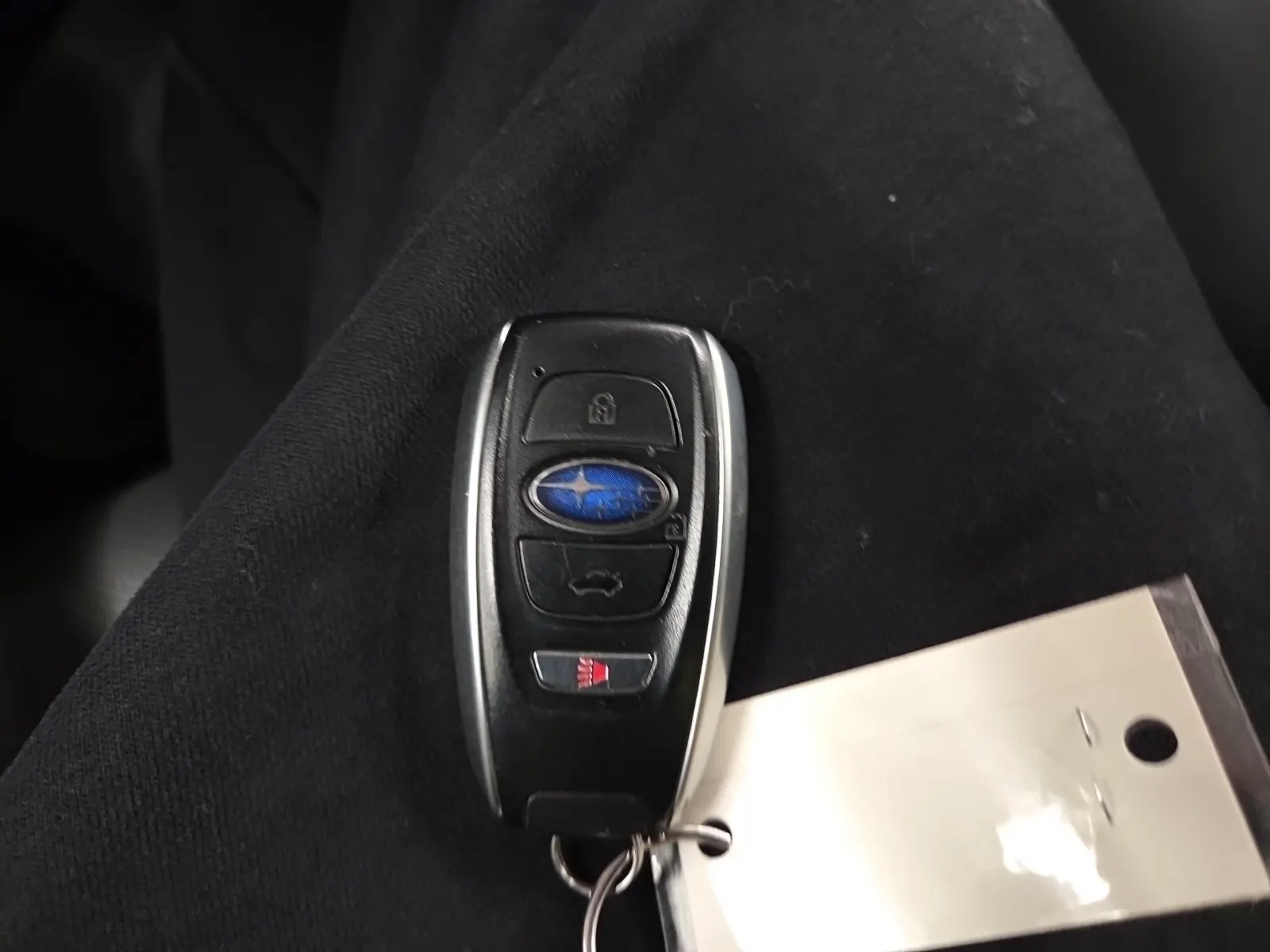 Keys/Fobs/Manual Photo