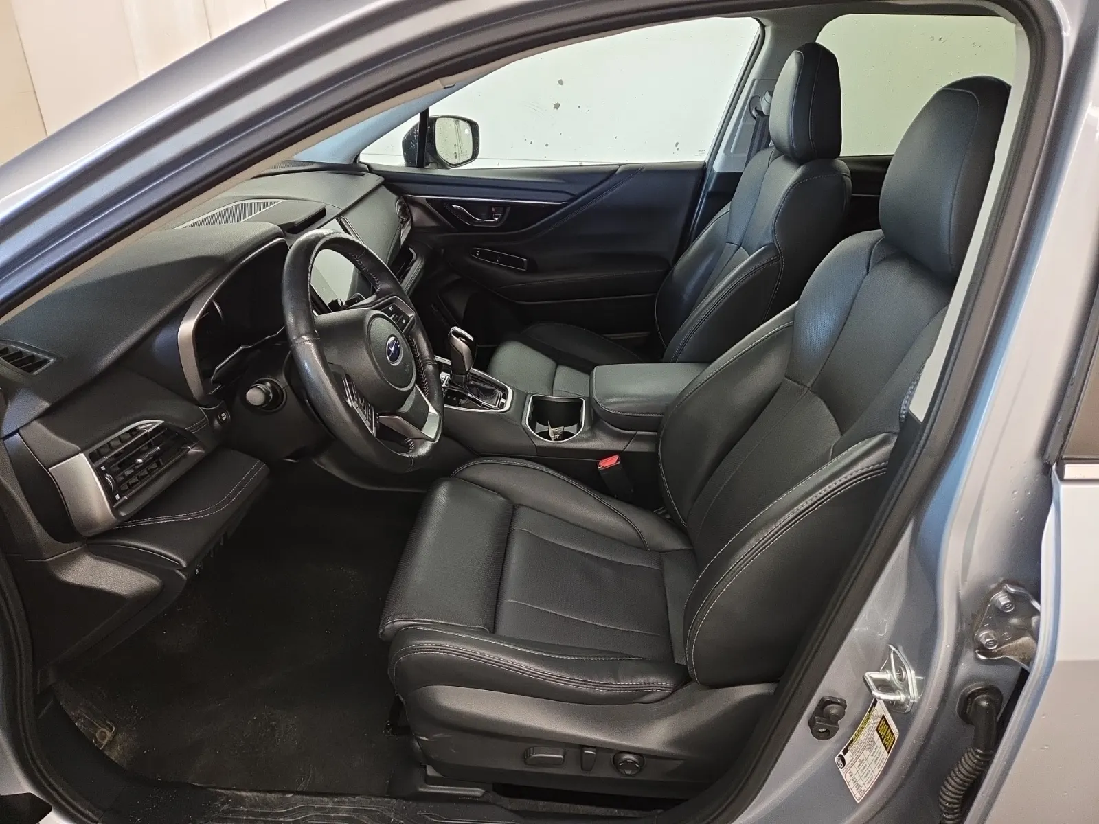Front Interior Photo
