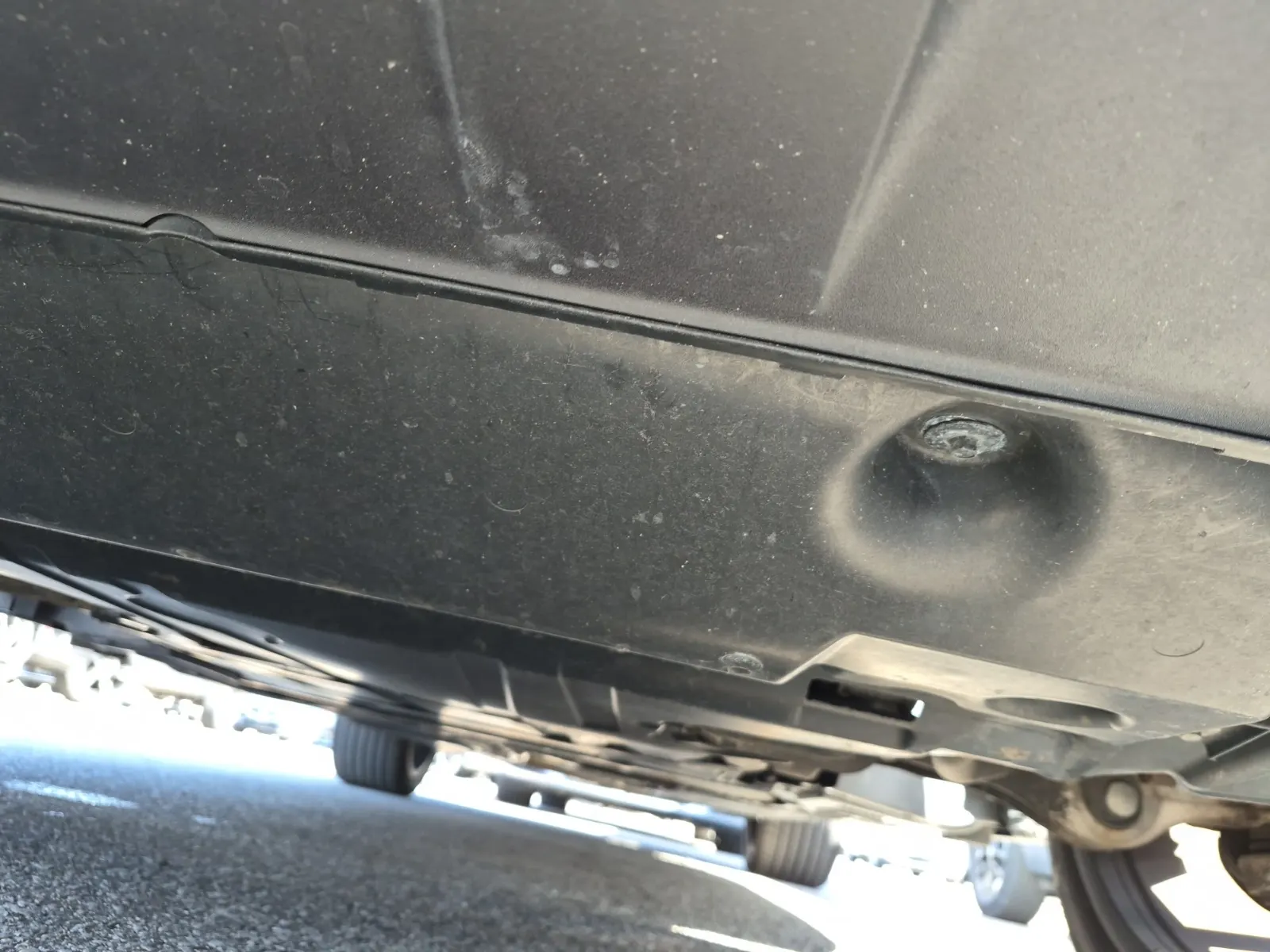 Undercarriage - Front Photo