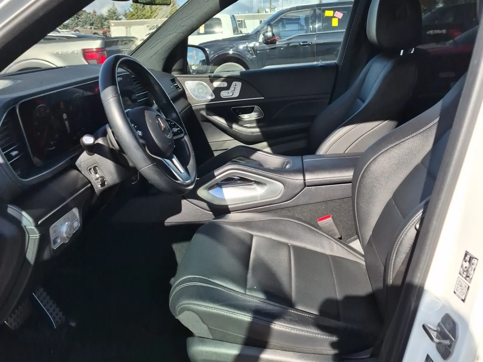 Front Interior Photo