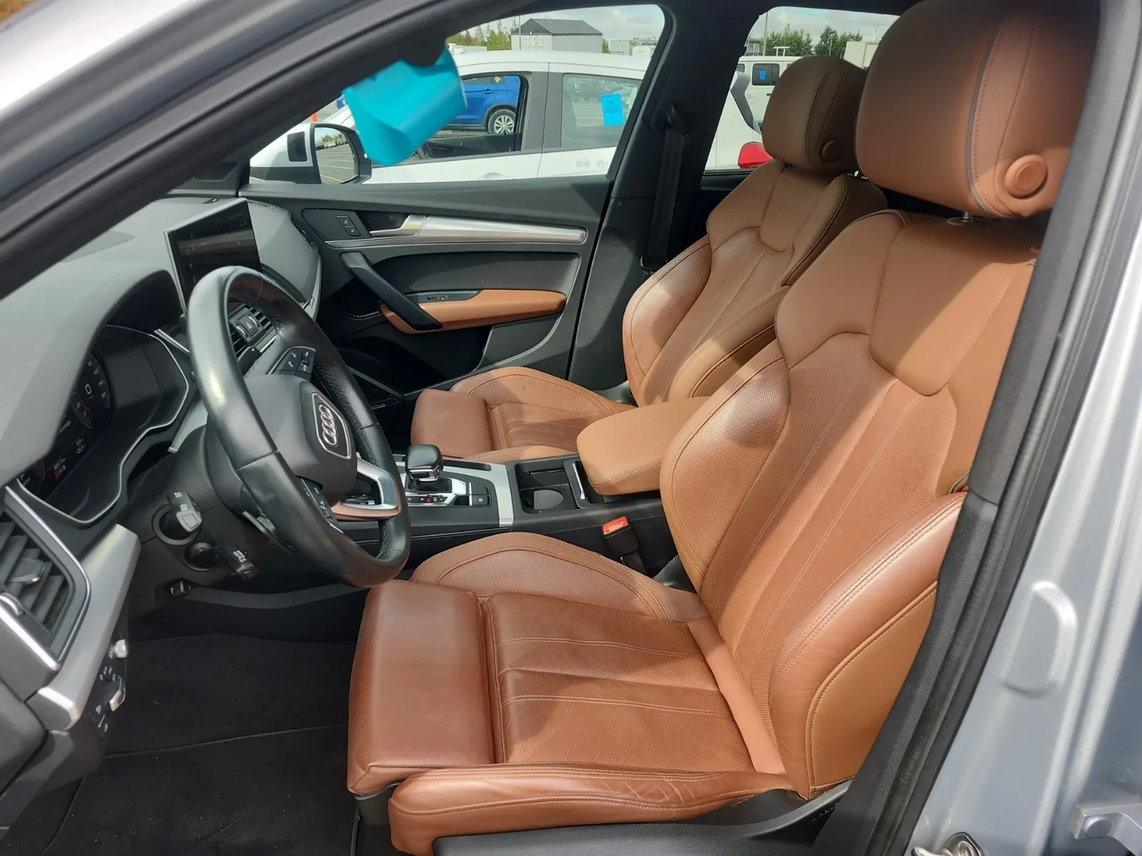 Front Interior Photo