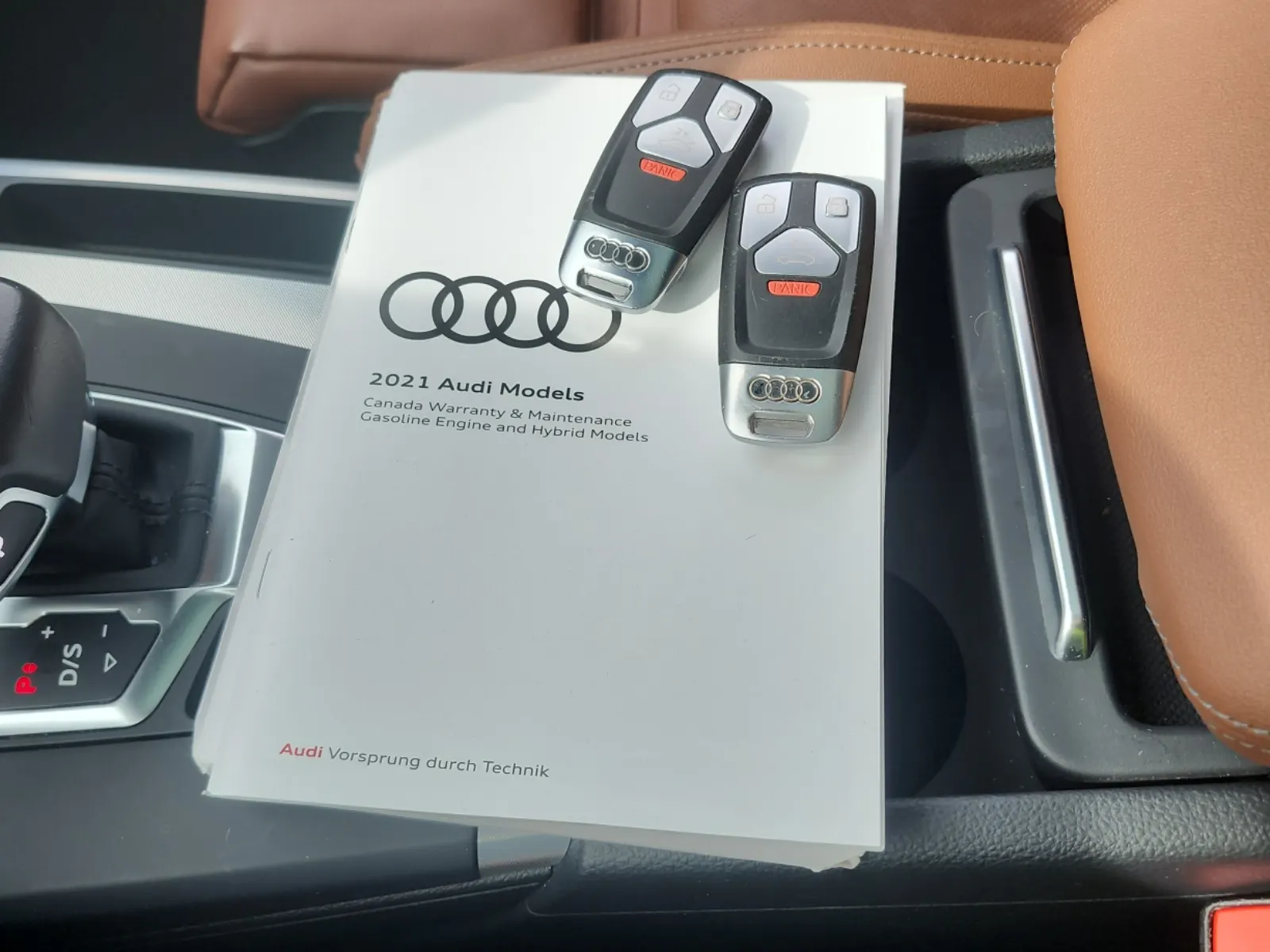 Keys/Fobs/Manual Photo