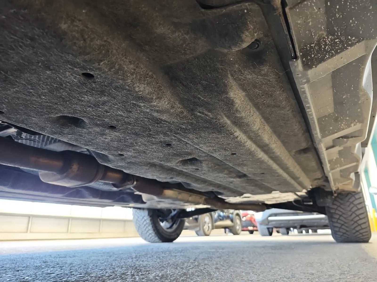 Undercarriage - Driver Photo