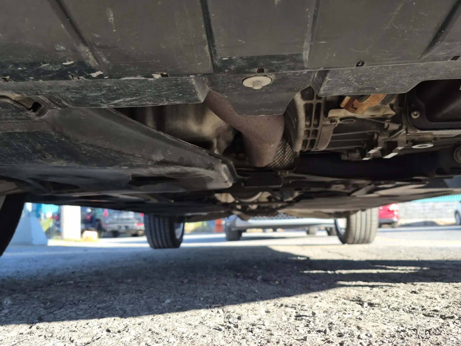 Undercarriage - Front Photo