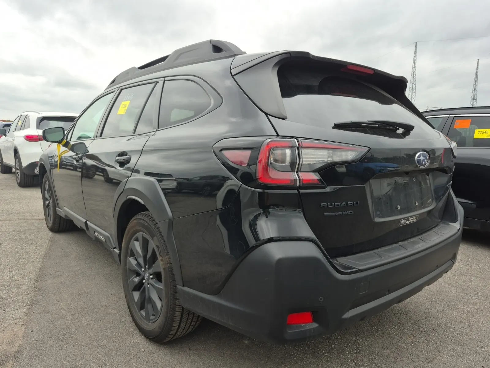 Driver Rear 3/4 Photo