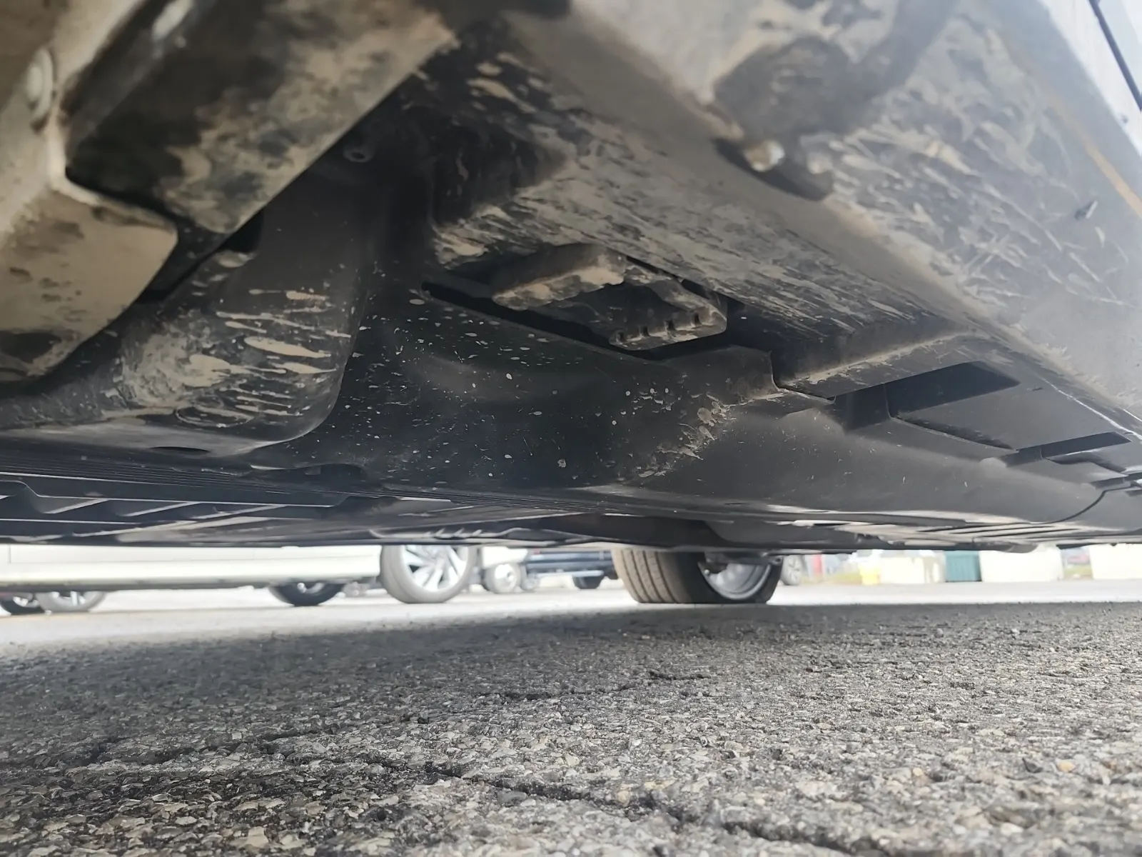 Undercarriage - Driver Photo
