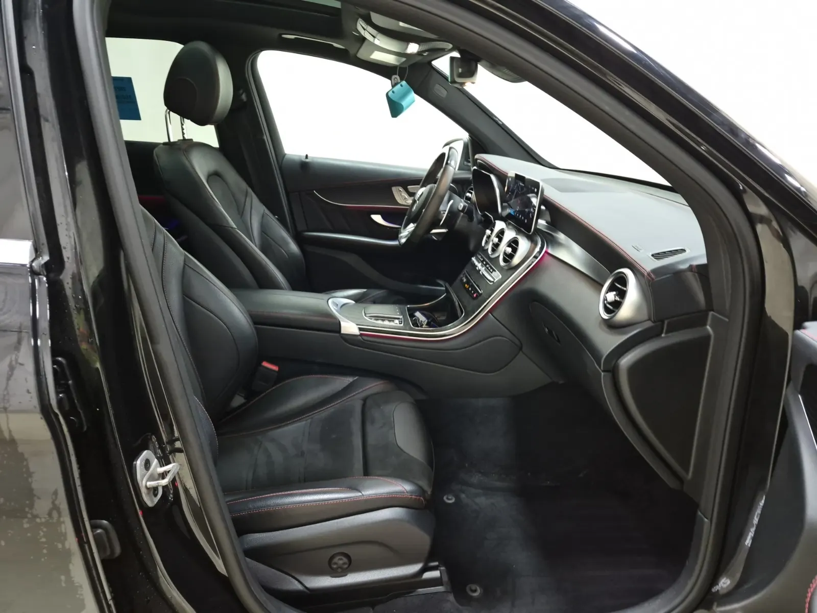 Right Side Interior Photo