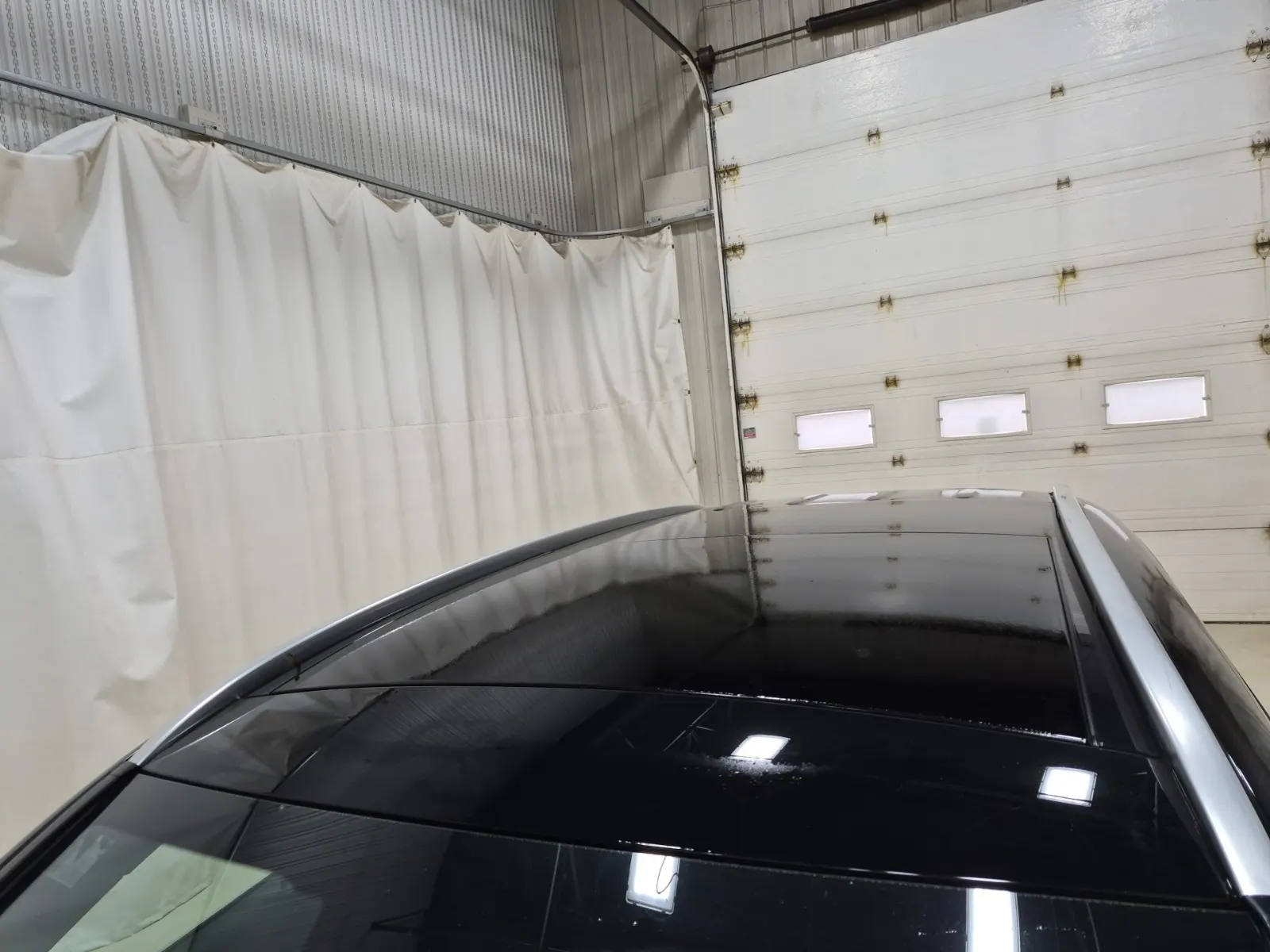 Exterior Roof Photo