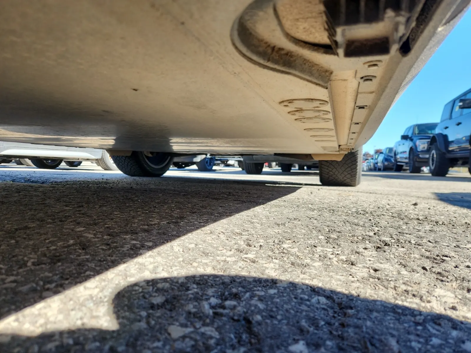 Undercarriage - Driver Photo