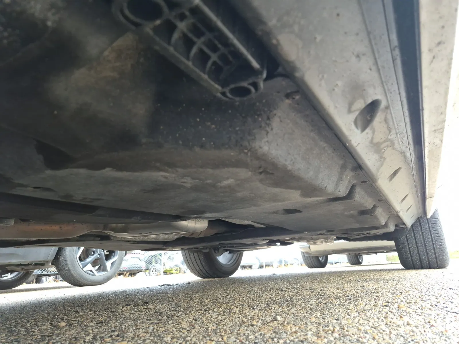 Undercarriage - Driver Photo