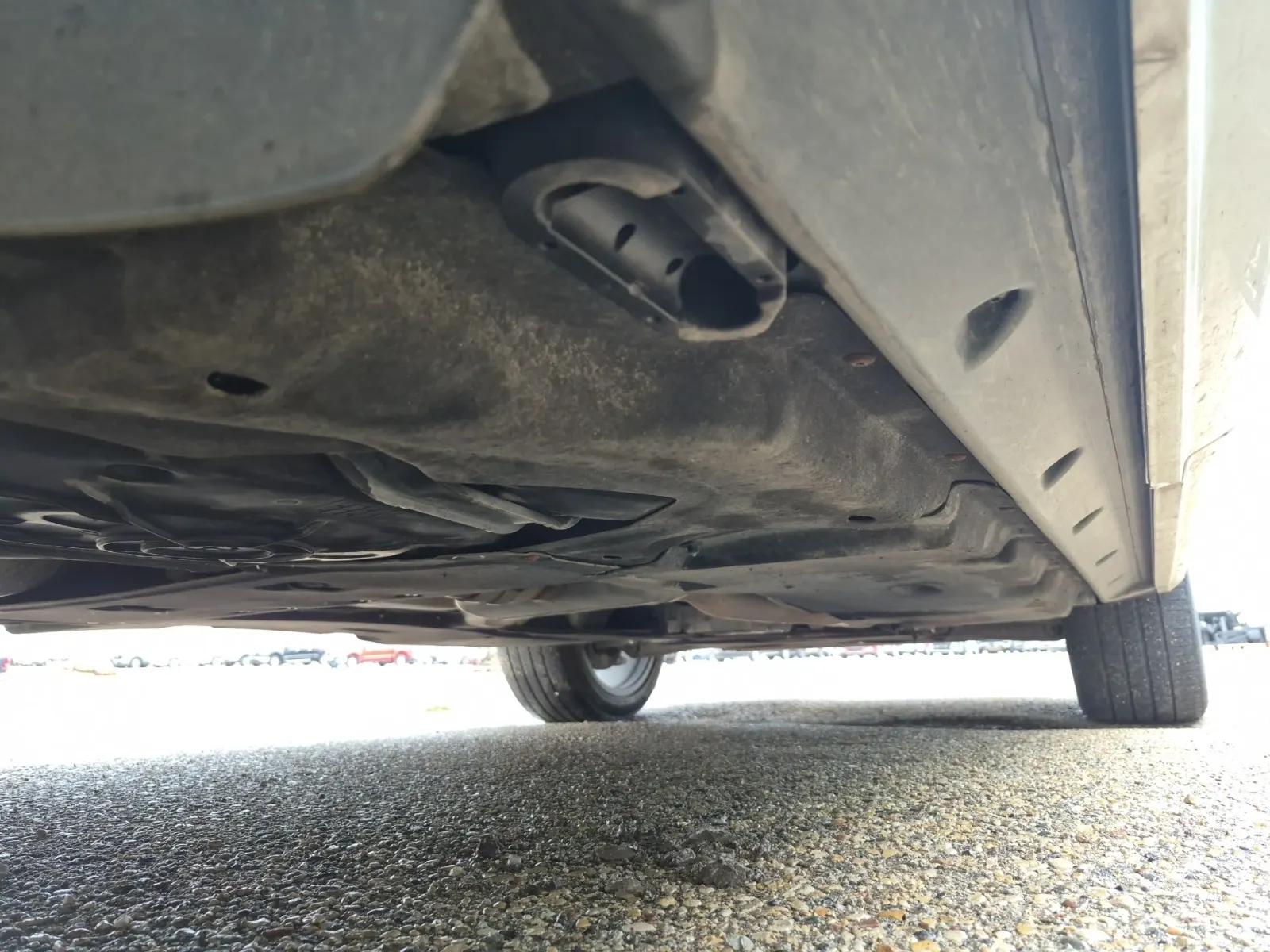 Undercarriage - Passenger Photo