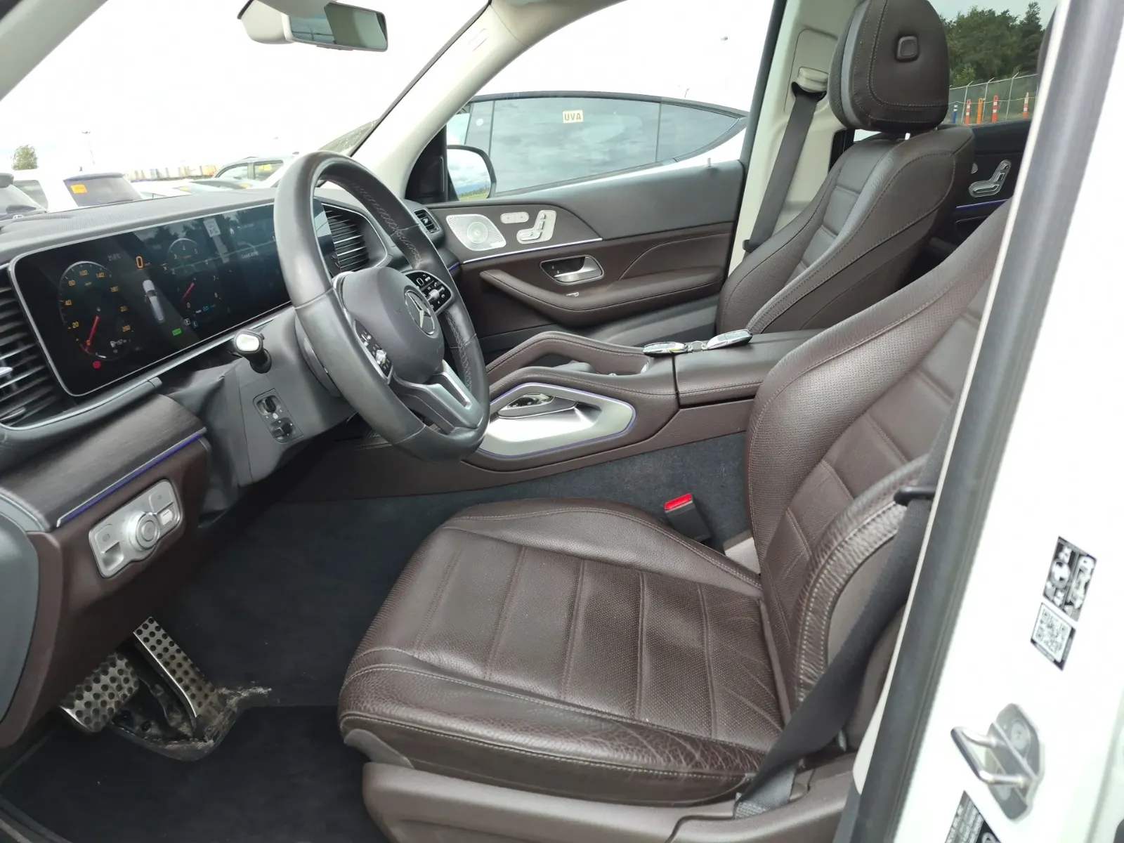 Front Interior Photo