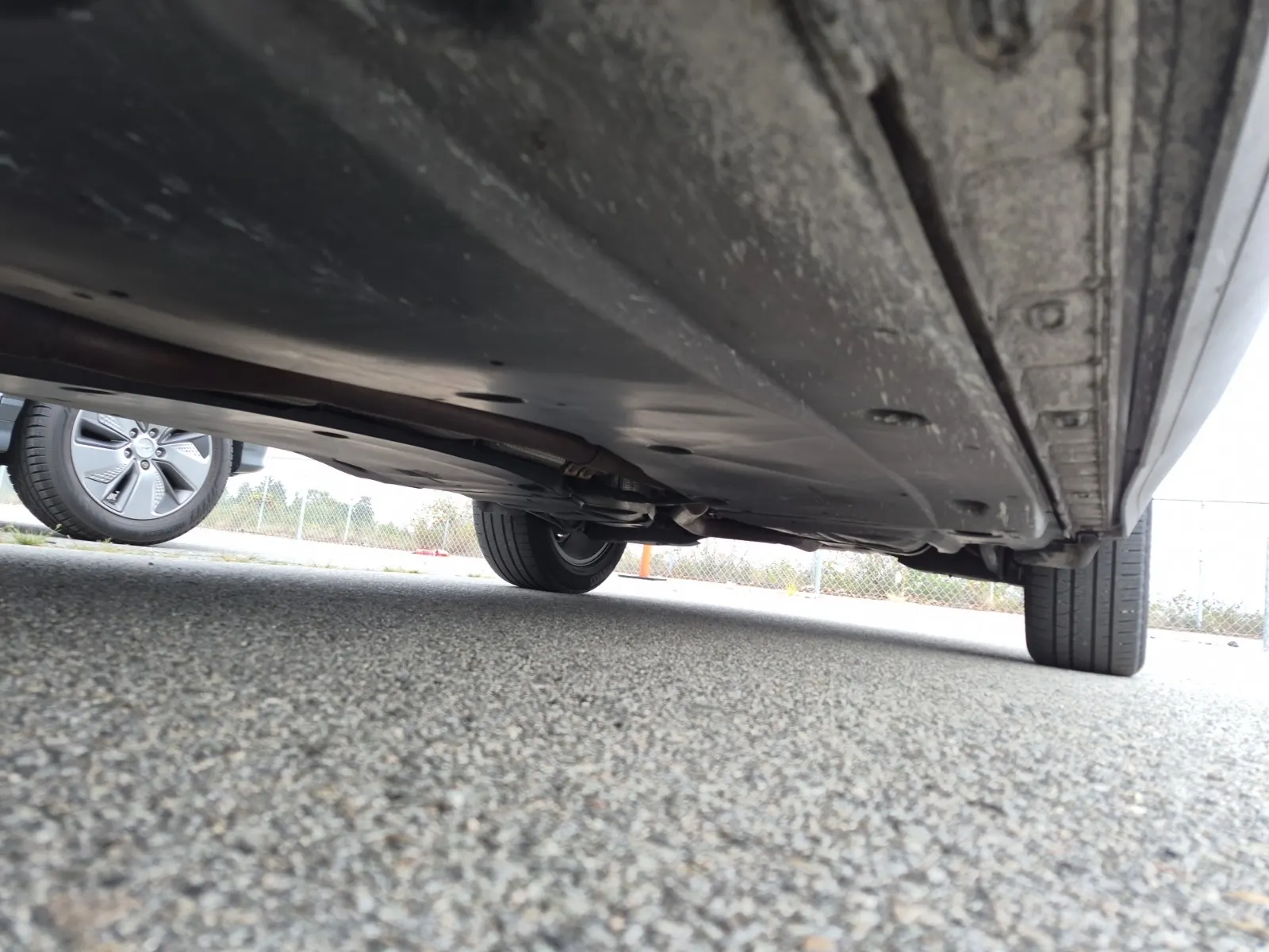 Undercarriage - Driver Photo