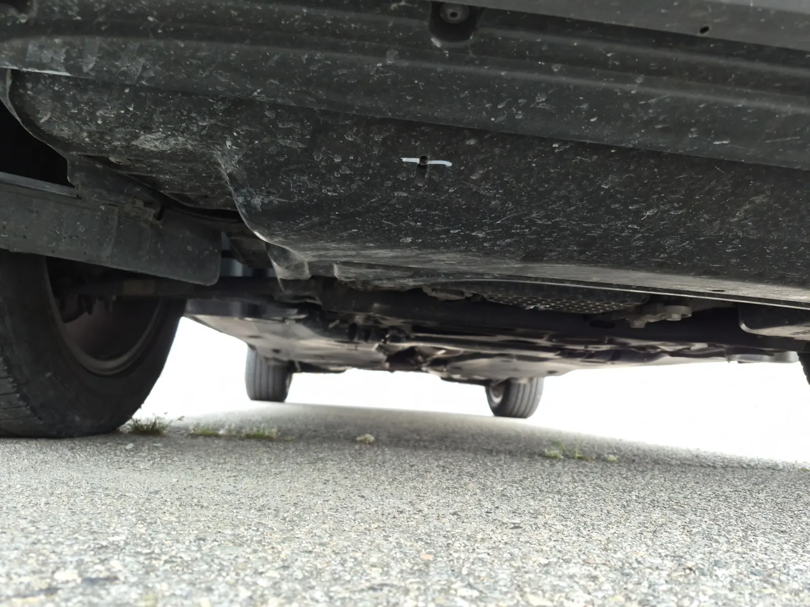Undercarriage - Front Photo