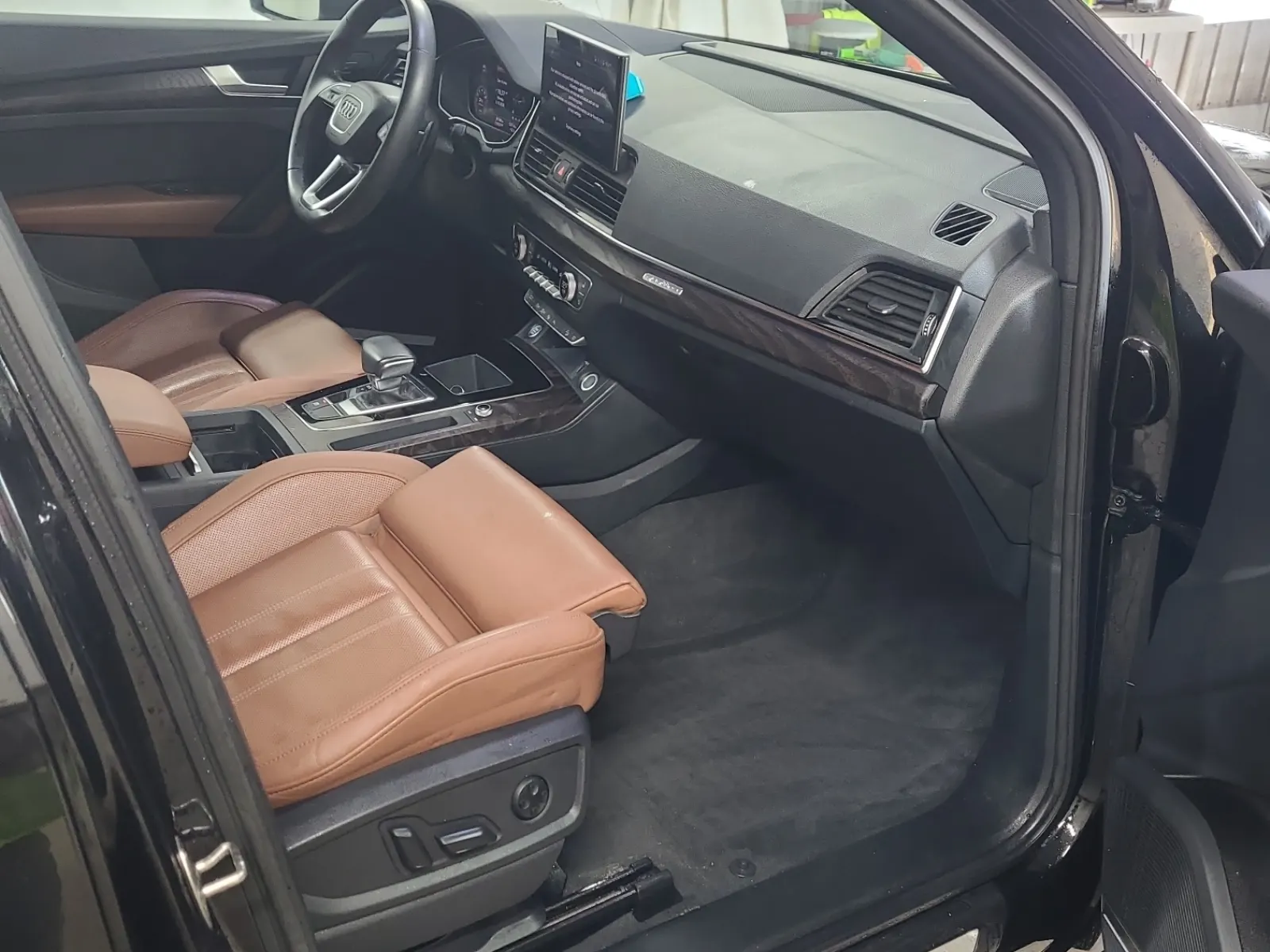 Right Side Interior Photo