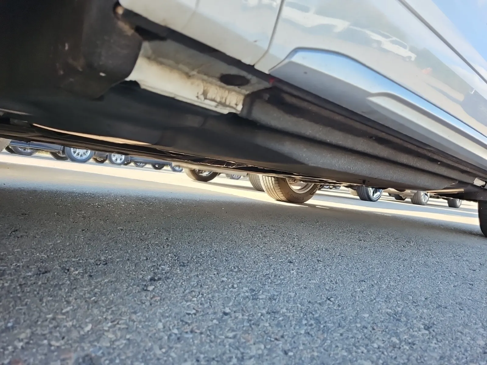 Undercarriage - Driver Photo