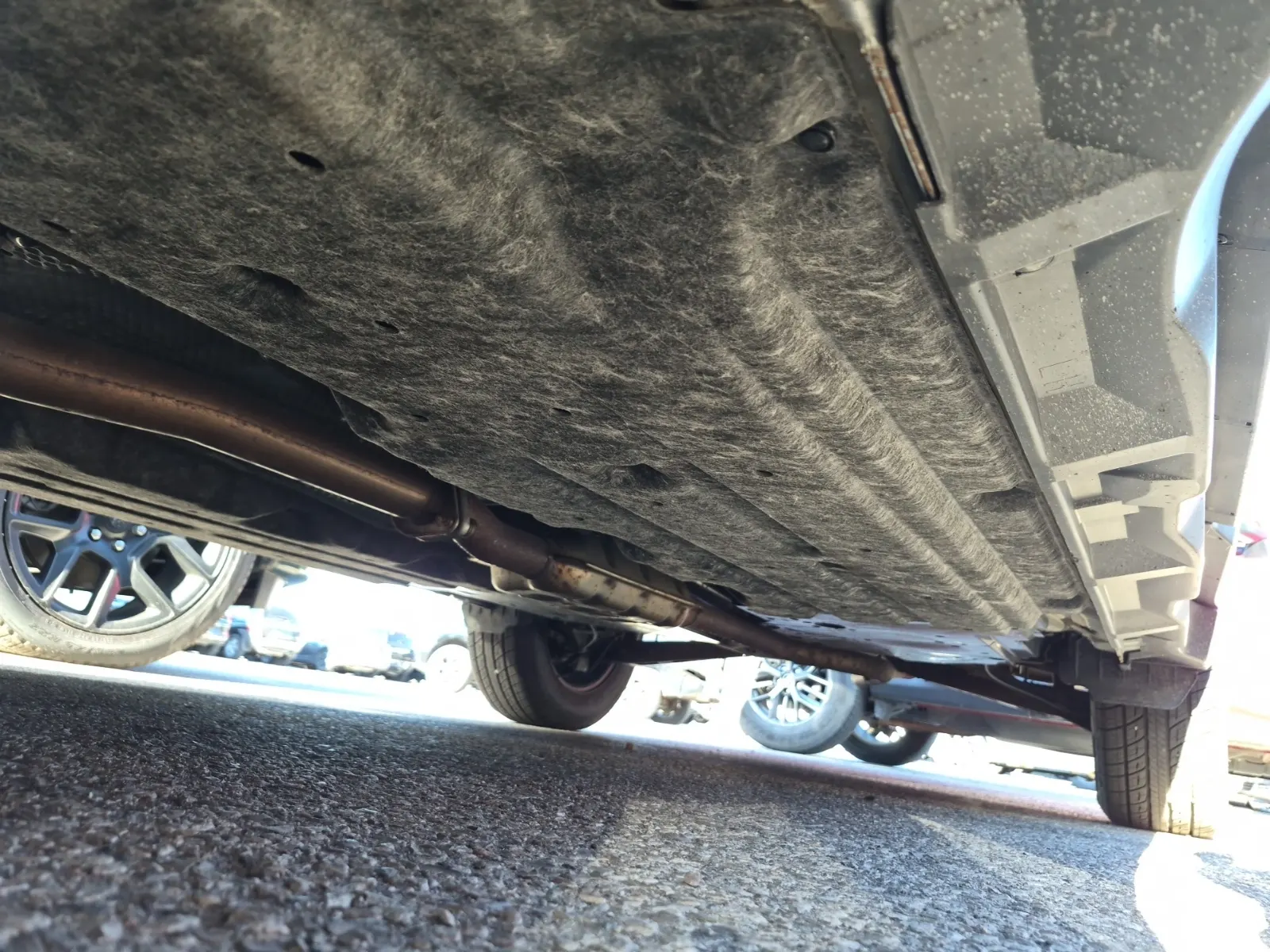 Undercarriage - Driver Photo