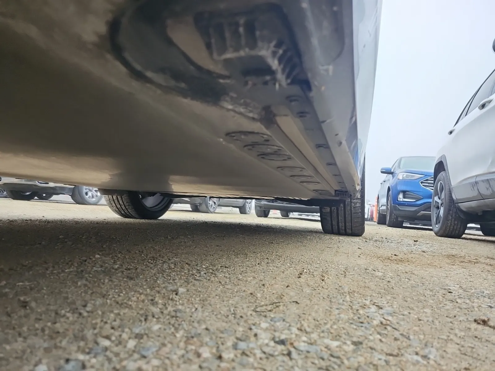 Undercarriage - Driver Photo