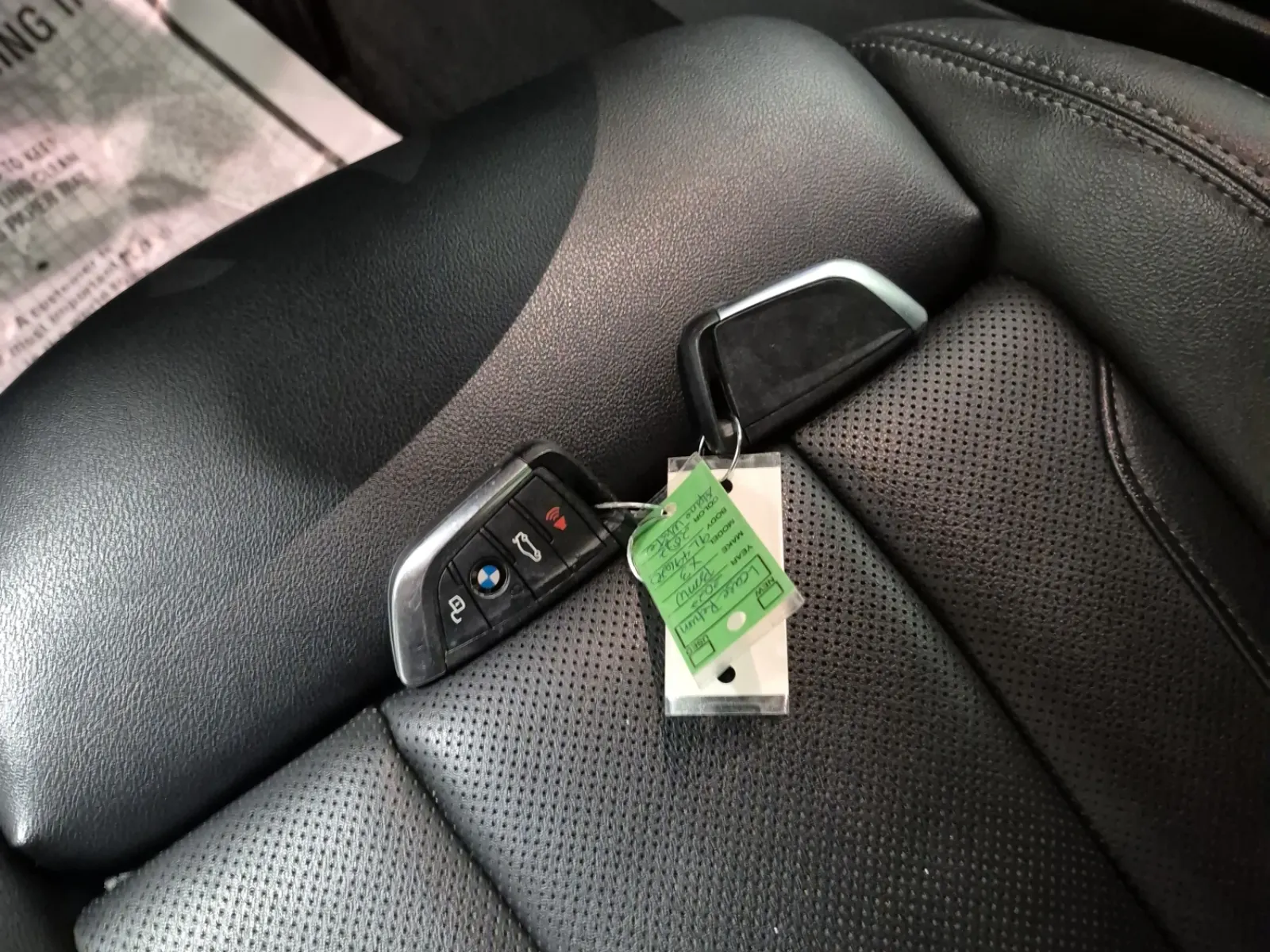 Keys/Fobs/Manual Photo