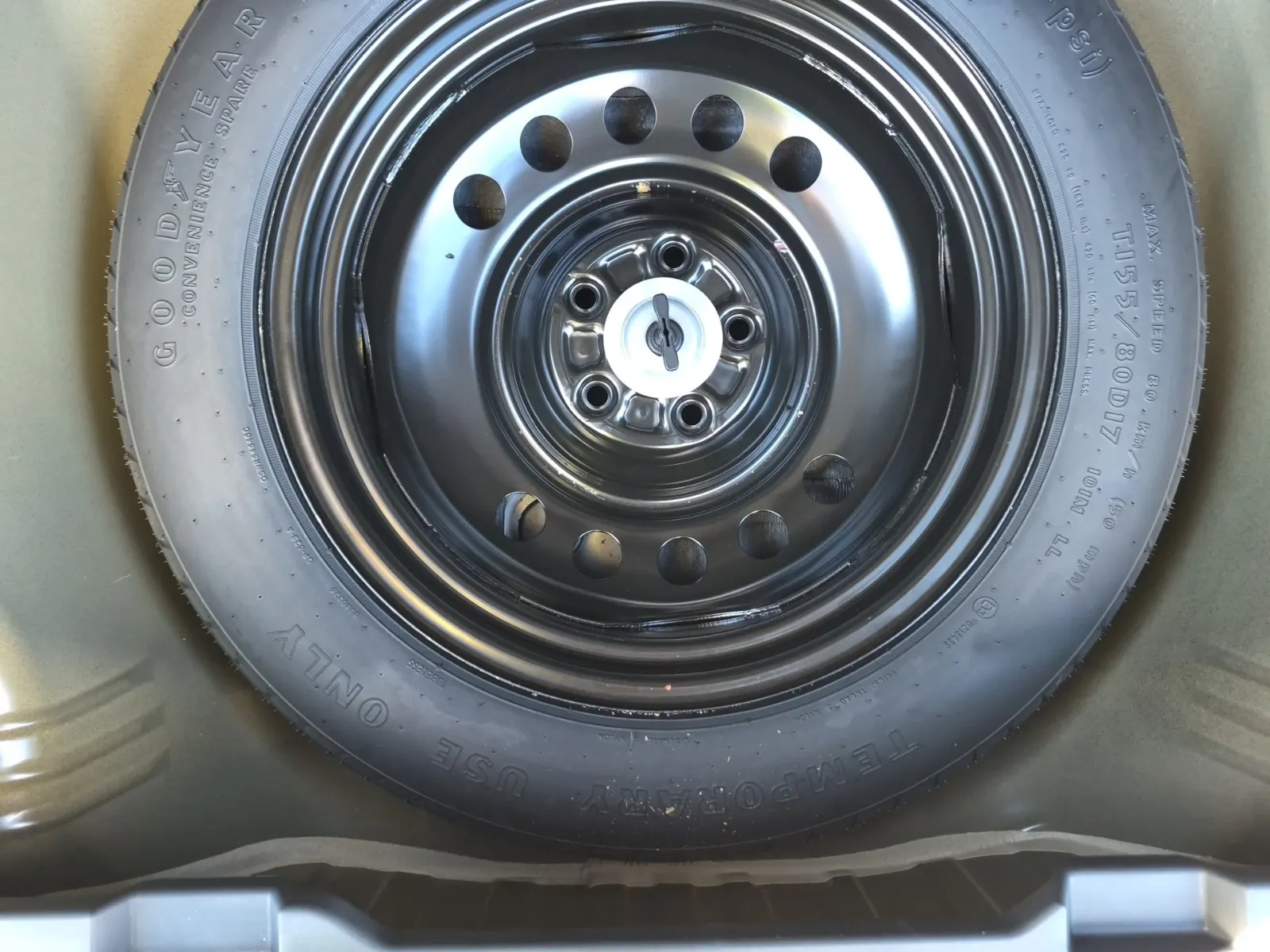 Spare Tire & Wheel Photo