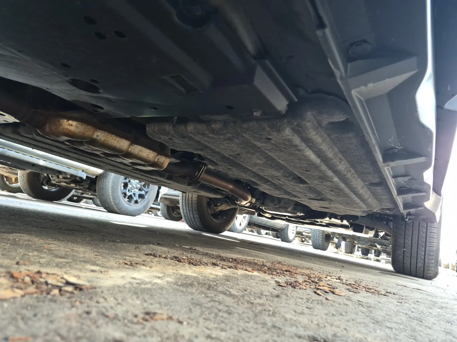 Undercarriage - Passenger Photo