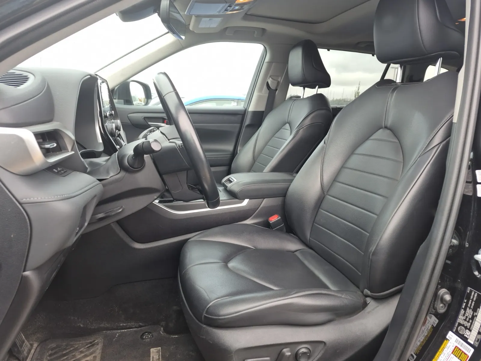 Front Interior Photo