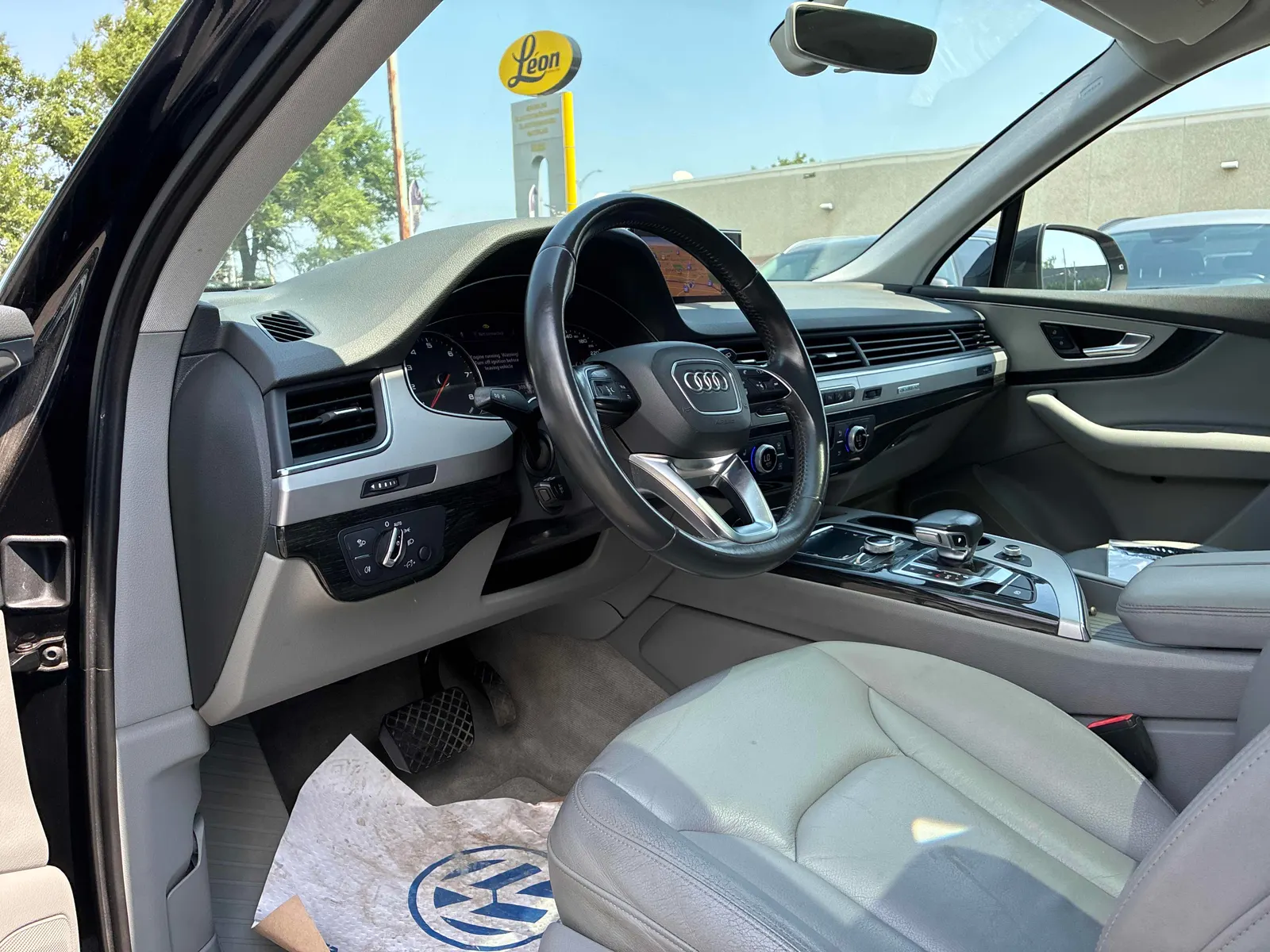 Interior driver side