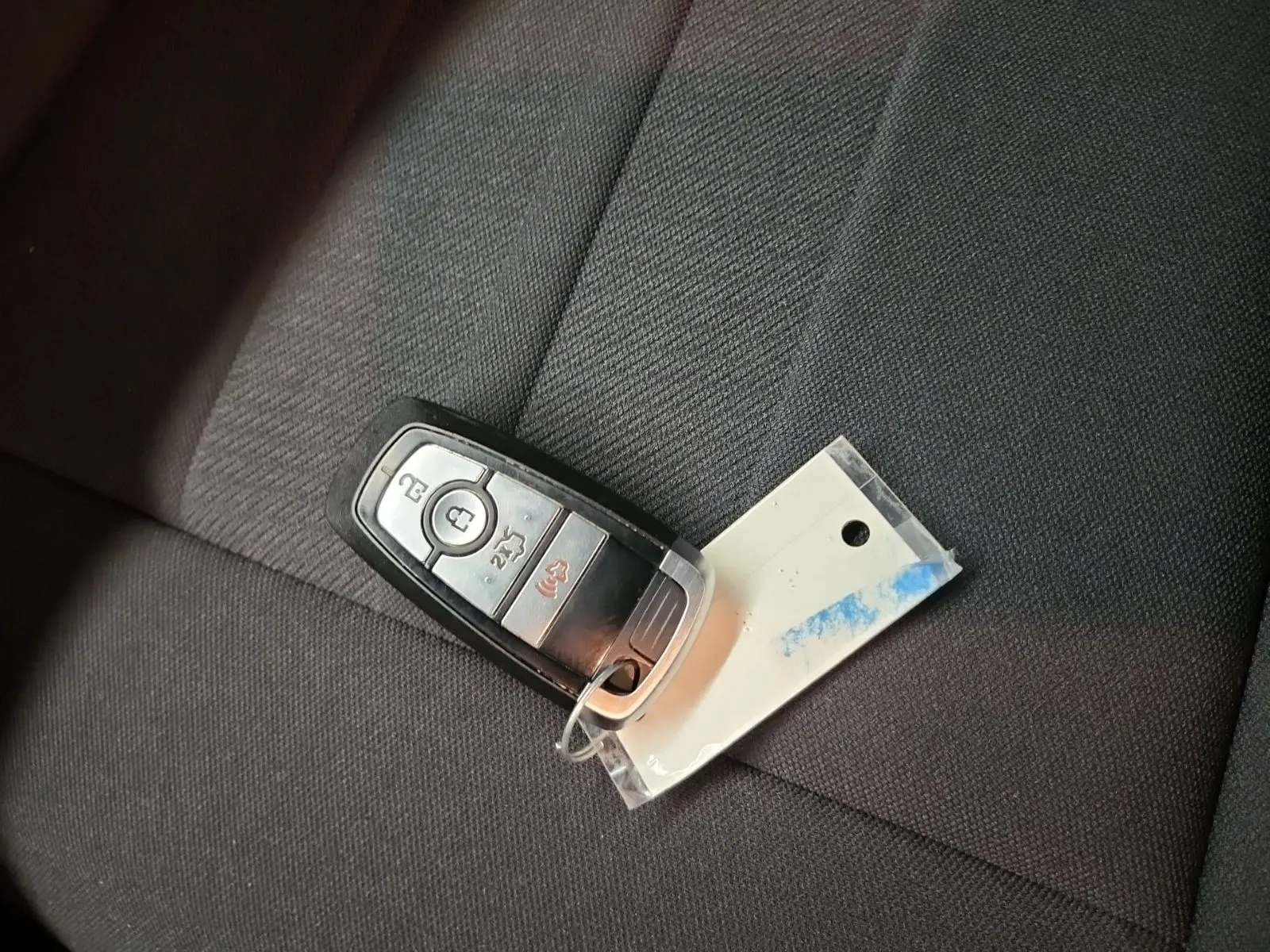 Keys/Fobs/Manual Photo