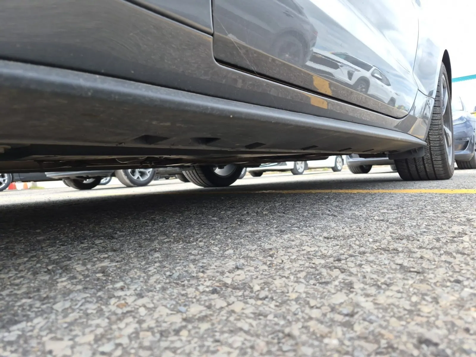 Undercarriage - Driver Photo