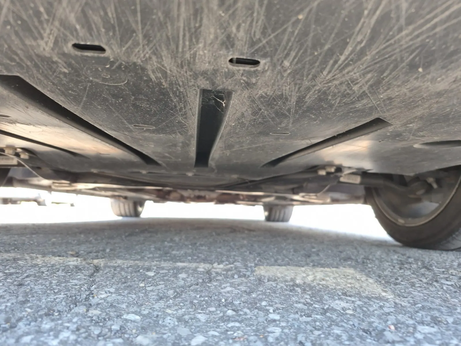 Undercarriage - Front Photo