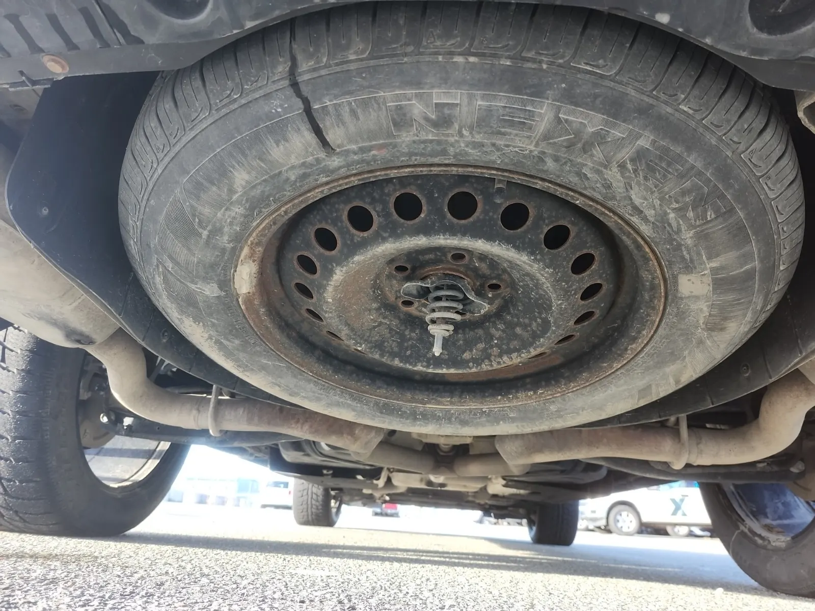 Spare Tire & Wheel Photo
