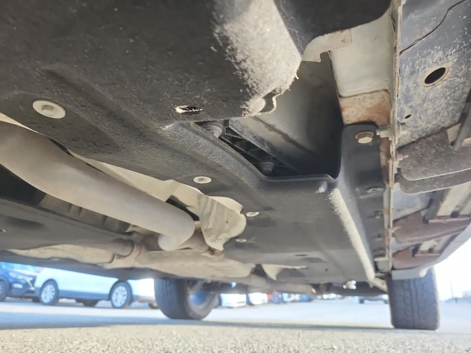 Undercarriage - Driver Photo