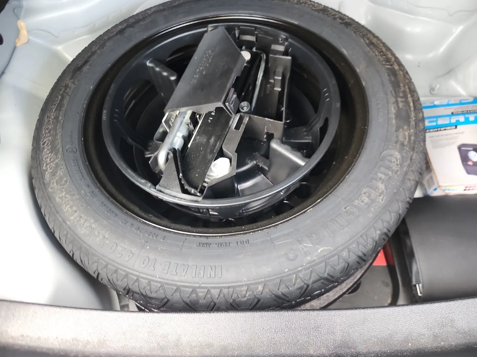 Spare Tire & Wheel Photo