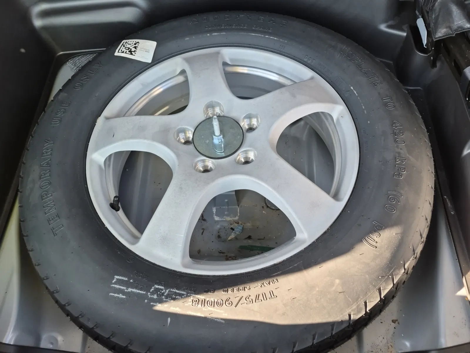 Spare Tire & Wheel Photo